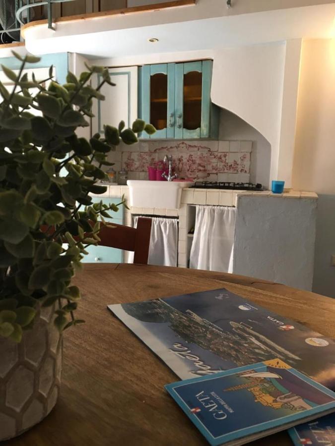 La Casa A Balconcino Apartman Gaeta Kültér fotó